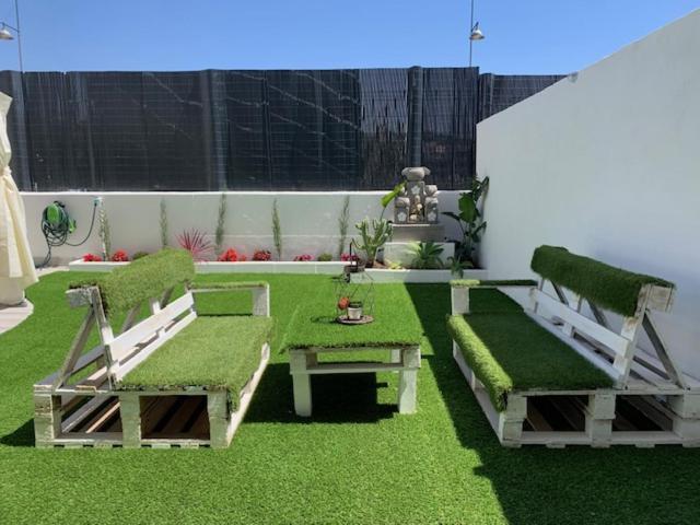 Apartamento Bajo Con Jardin En Primera Linea De Playa Málaga Exterior foto