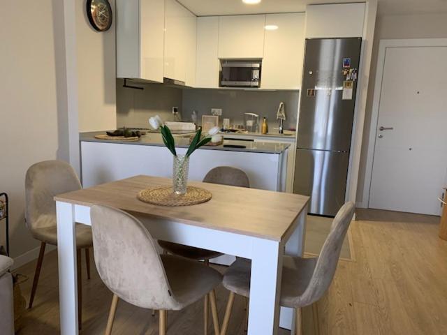 Apartamento Bajo Con Jardin En Primera Linea De Playa Málaga Exterior foto